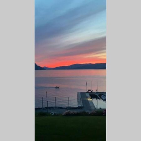 Flott Leilighet Med Spektakulaer Utsikt! Hjelmeland ภายนอก รูปภาพ